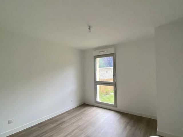 LOCATION APPARTEMENT T2 VIDE