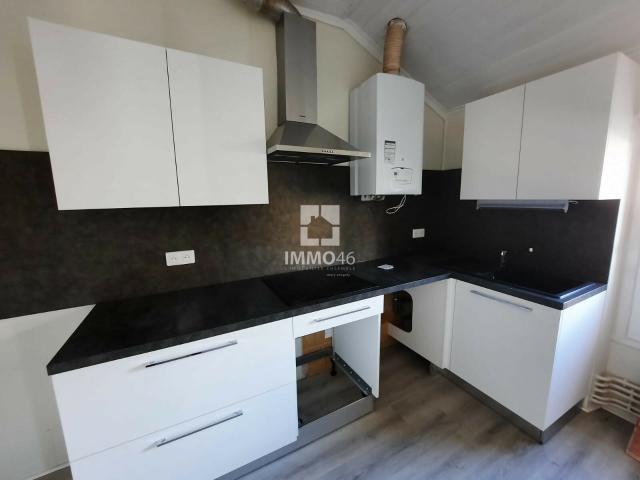 Location appartement t2 Cahors 46000, 38m², 2 pièces. T2 BAR SAL