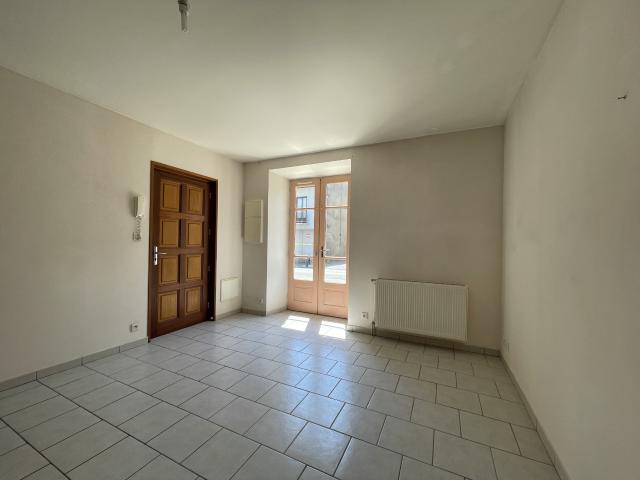 Location APPARTEMENT T2 CAVE PARKING TERRASSE | Agence Delas