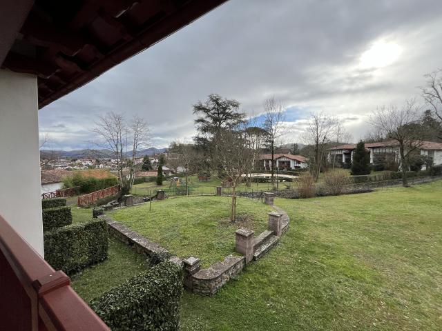 Location Appartement T2 dans résidence avec parc et piscine | ERLEA IMMOBILIER