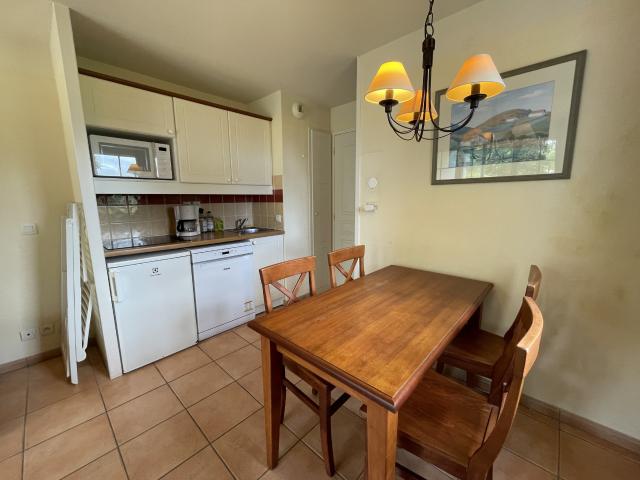 Location Appartement T2 dans un parc résidentiel entouré de verdure, à proximité immédiate de St J P Port. | ERLEA IMMOBILIER