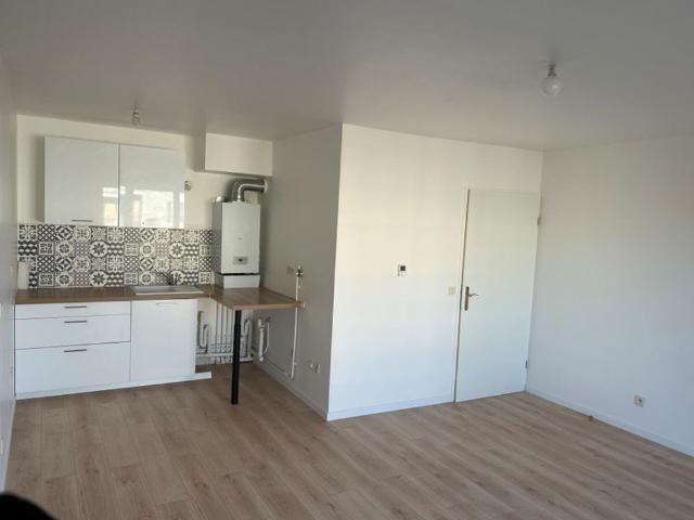 location Appartement T2 DE 43.44m² À ELANCOURT