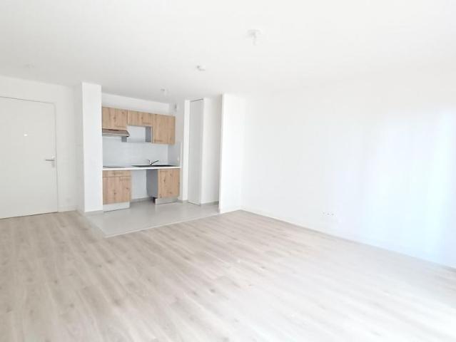 location Appartement T2 DE 43.3m² À BORDEAUX