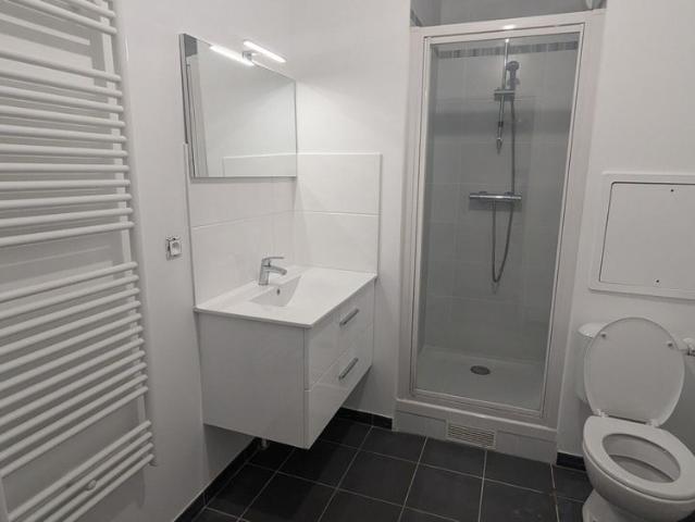 location Appartement T2 DE 41.8m² À ASNIERES
