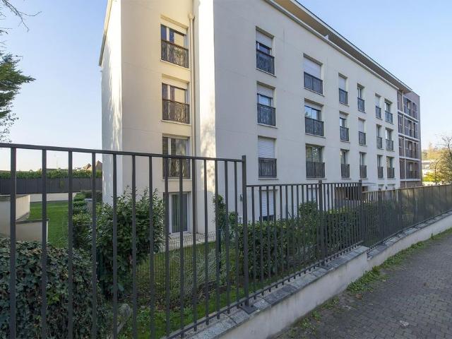 location Appartement T2 DE 42.28m² À LE CHESNAY