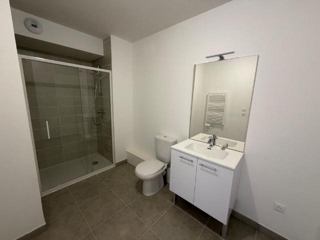 location Appartement T2 DE 47m² À CASTELGINEST