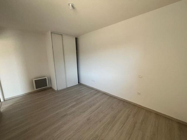 location Appartement T2 DE 47m² À CASTELGINEST