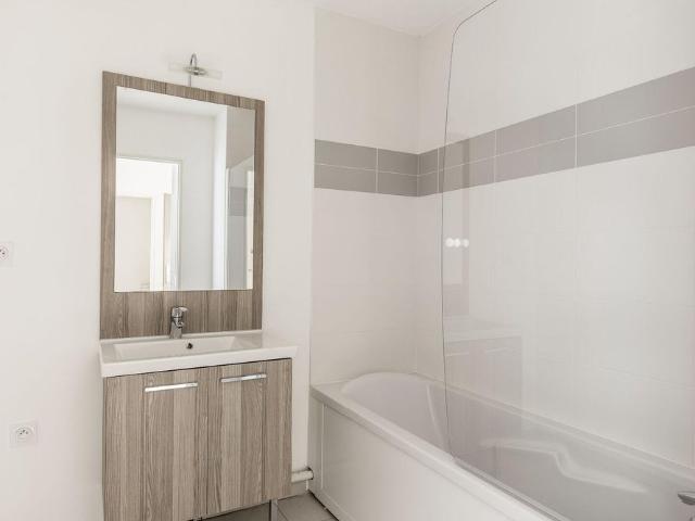 location Appartement T2 DE 44.3m² À VILLEURBANNE