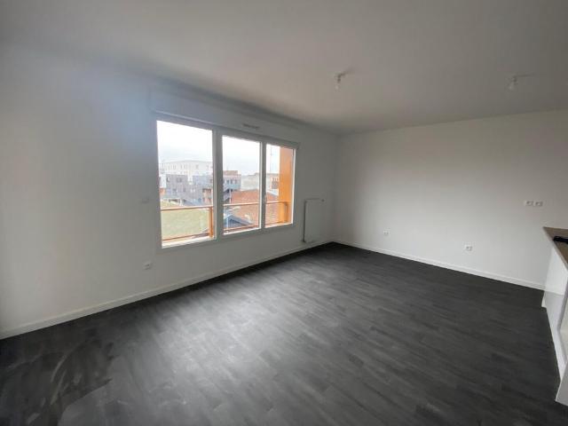 location Appartement T2 DE 45m² À LILLE