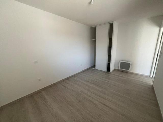 location Appartement T2 DE 46.9m² À CASTELGINEST