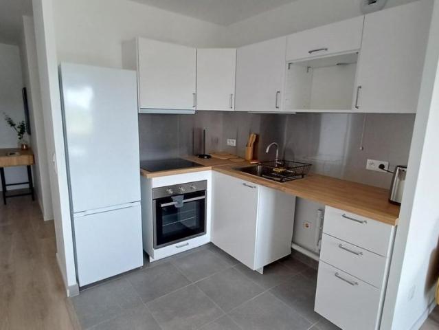 location Appartement T2 DE 48.1m² À AUBERVILLIERS