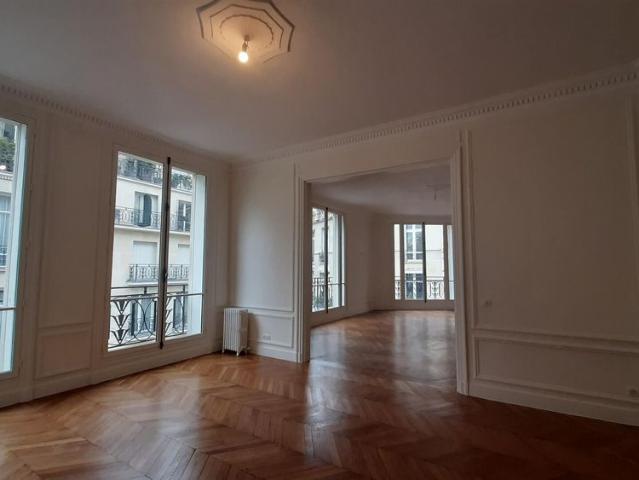 location Appartement T7 DE 304.1m² À PARIS