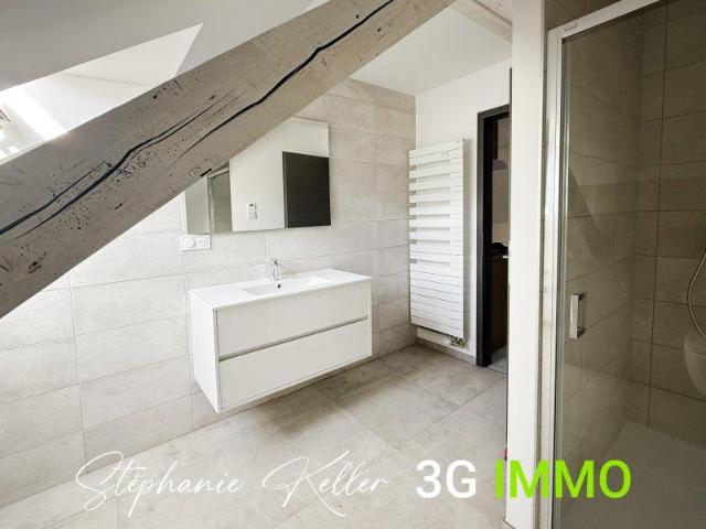 Location / Appartement T4