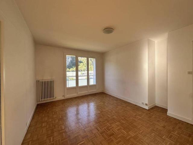 Location appartement t4 61 m² Fontaine 38600 677 €