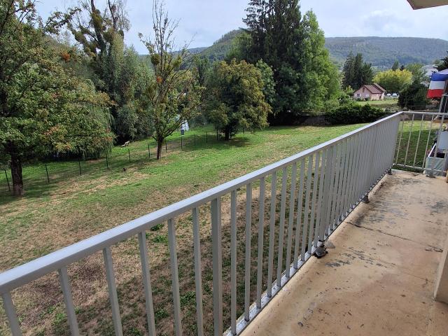 Location Appartement T4 67 m² Pont de Roide Vermondans