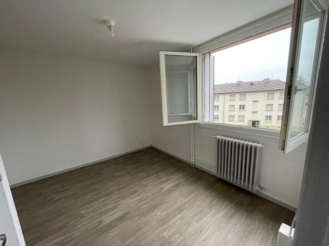Location Appartement T4 71 m² Bavans