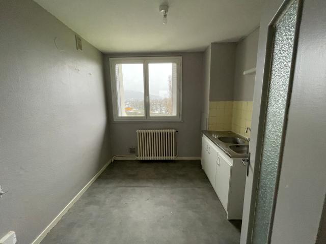 Location Appartement T4 71 m² Bavans