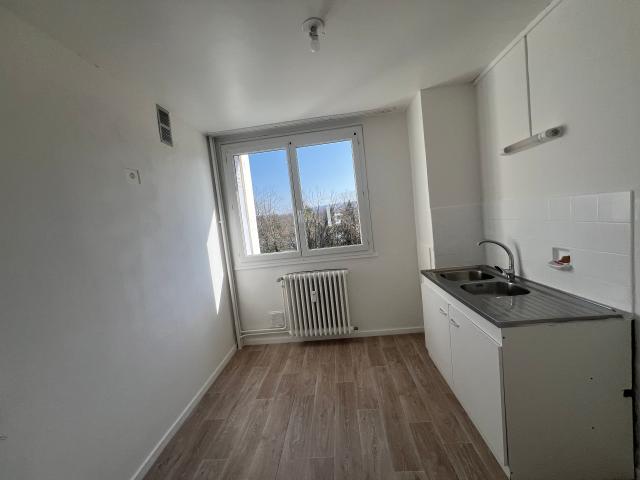 Location Appartement T4 71 m² Bavans
