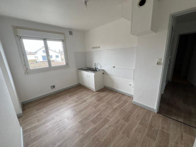 Location Appartement T4 79 m² Valentigney