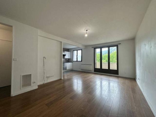 Location appartement t4 80 m² Sassenage 38360 973 €