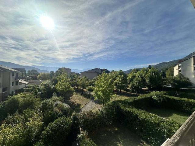 Location appartement t4 81 m² Sassenage 38360 950 €