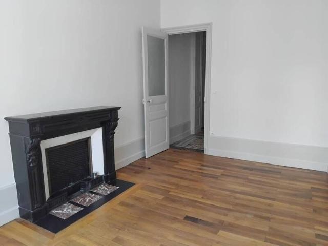 Location appartement t4 85 m² Grenoble 38000 1 000 €