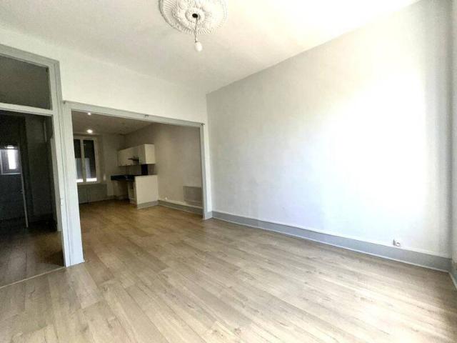 Location appartement t4 90 m² Grenoble 38000 895 €