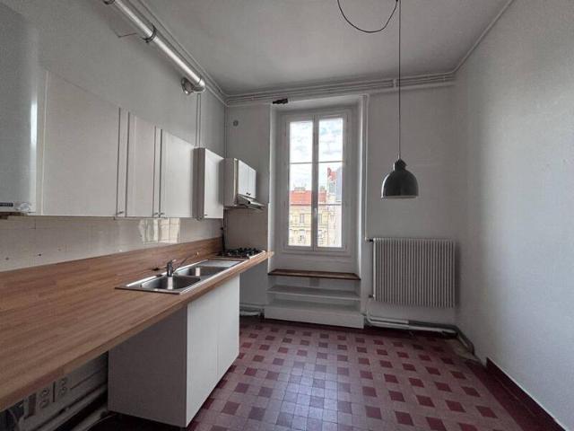 Location appartement t4 124 m² Grenoble 38000 1 345 €