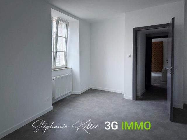 Location / Appartement T4