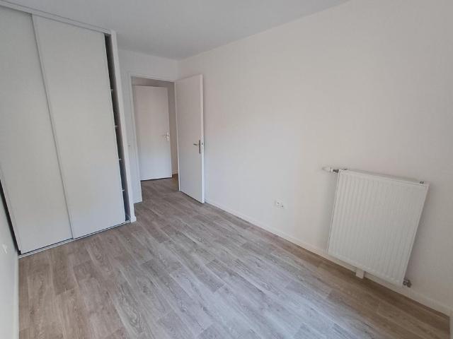 location Appartement T4 DE 76.6m² À BOBIGNY