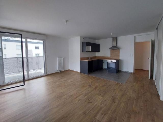 location Appartement T4 DE 83.9m² À RENNES