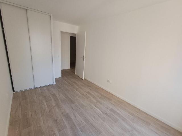 location Appartement T4 DE 80.9m² À BOBIGNY