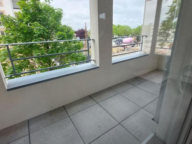 location Appartement T4 DE 80.2m² À LE BLANC MESNIL