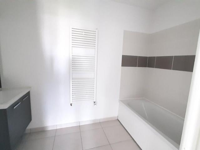 location Appartement T4 DE 90.5m² À BORDEAUX