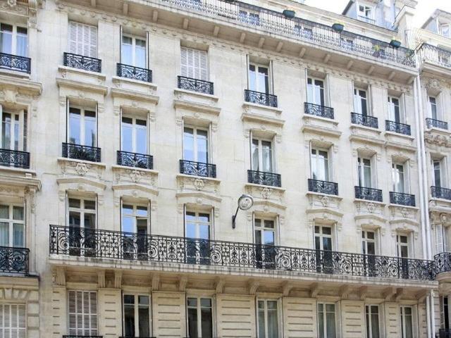 location Appartement T4 DE 92.6m² À PARIS