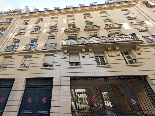 location Appartement T4 DE 92.28m² À PARIS