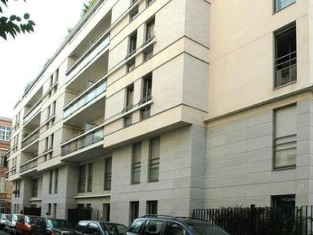 location Appartement T4 DE 96.1m² À PARIS