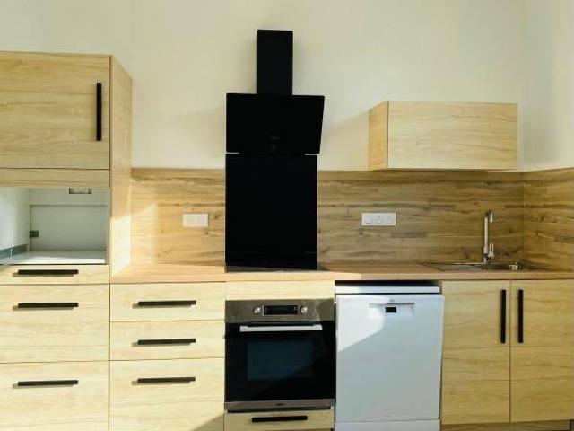 Location appartement T4 duplex SAINT GEOIRE EN VALDAINE
