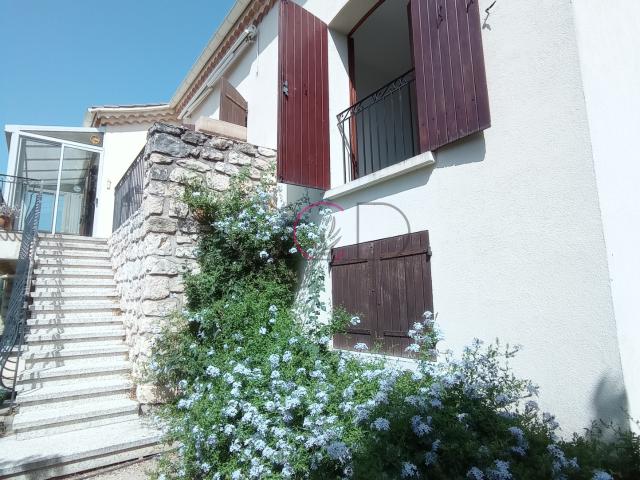 Location APPARTEMENT T5 100 M² AVEC TERRASSE ET GARAGE | Groupe Carnot Drujon