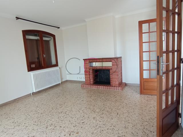 Location APPARTEMENT T5 100 M² AVEC TERRASSE ET GARAGE | Groupe Carnot Drujon