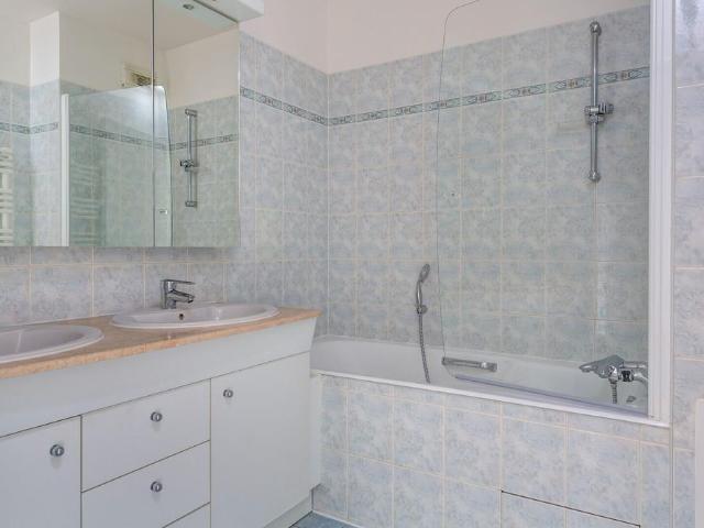 location Appartement T5 DE 110.6m² À VERSAILLES
