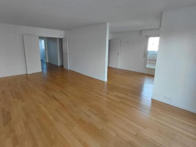 location Appartement T5 DE 126m² À PARIS