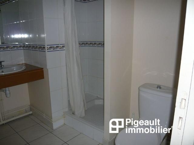 Location Appartement T 1 Nantes Centre Ville
