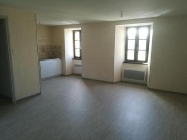 location appartement taussac 4 pièces 85 m2 aveyron 12600 413 € / mois