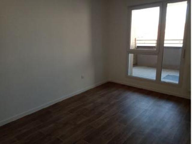 location appartement teteghem 2 pièces 42 m2 nord 59229 660 € / mois