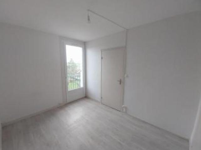 location appartement toutry 4 pièces 76 m2 cote d'or 21460 613 € / mois