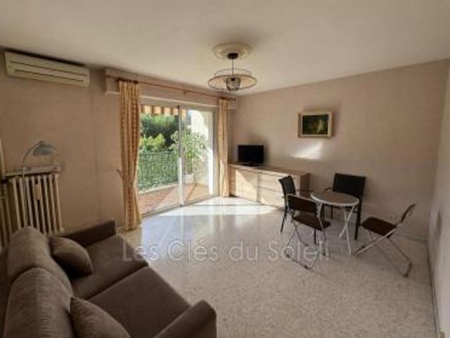 location appartement toulon 3 pièces 65 m2 var 83000 1150 € / mois