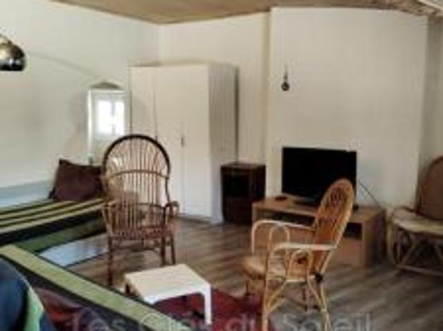 location appartement toulon 1 pièce 45 m2 var 83000 557 € / mois