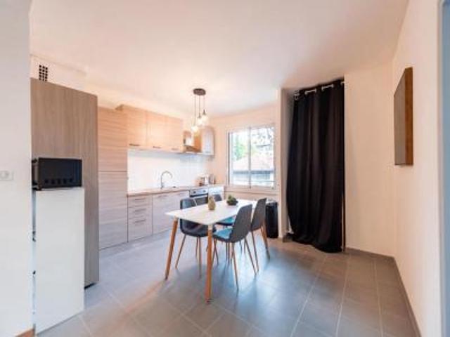 location appartement toulon 1 pièce 24 m2 var 83100 540 € / mois