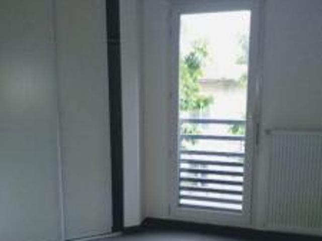 location appartement toulon 2 pièces 40 m2 var 83100 639 € / mois